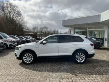 VW Touareg 3.0 V6 TDI 4Motion Tiptronic AHK RFK Sit