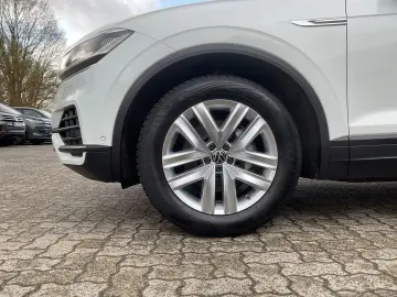 VW Touareg 3.0 V6 TDI 4Motion Tiptronic AHK RFK Sit