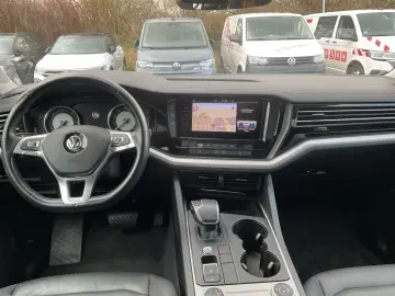 VW Touareg 3.0 V6 TDI 4Motion Tiptronic AHK RFK Sit