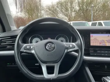 VW Touareg 3.0 V6 TDI 4Motion Tiptronic AHK RFK Sit