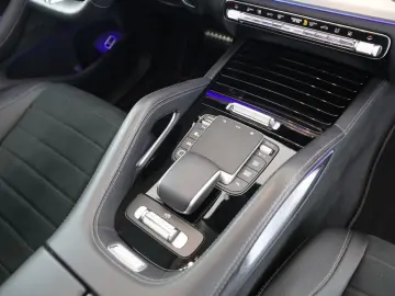 MERCEDES-BENZ GLE 450 4M AMG Night StHzg AHK Pano Ai&hellip;