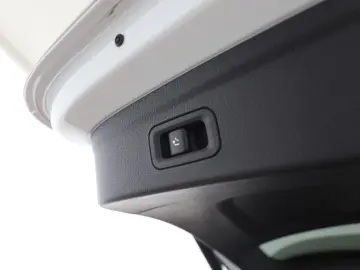 MERCEDES-BENZ GLE 450 4M AMG Night StHzg AHK Pano Ai&hellip;