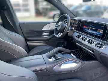 MERCEDES-BENZ GLE 300 d 4M AMG AHK AIRMATIC BURMESTER MBEAM