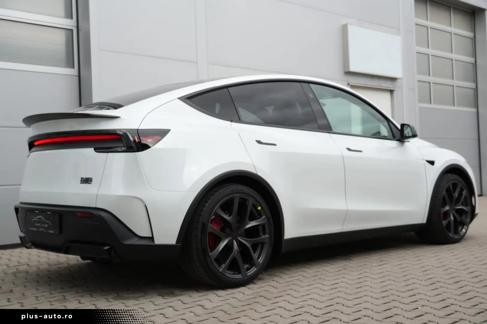 Tesla New Model Y RWD LongRange