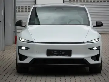Tesla New Model Y RWD LongRange
