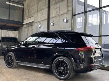 MERCEDES-BENZ GLE 450 D AMG Night designo LED Pano S&hellip;