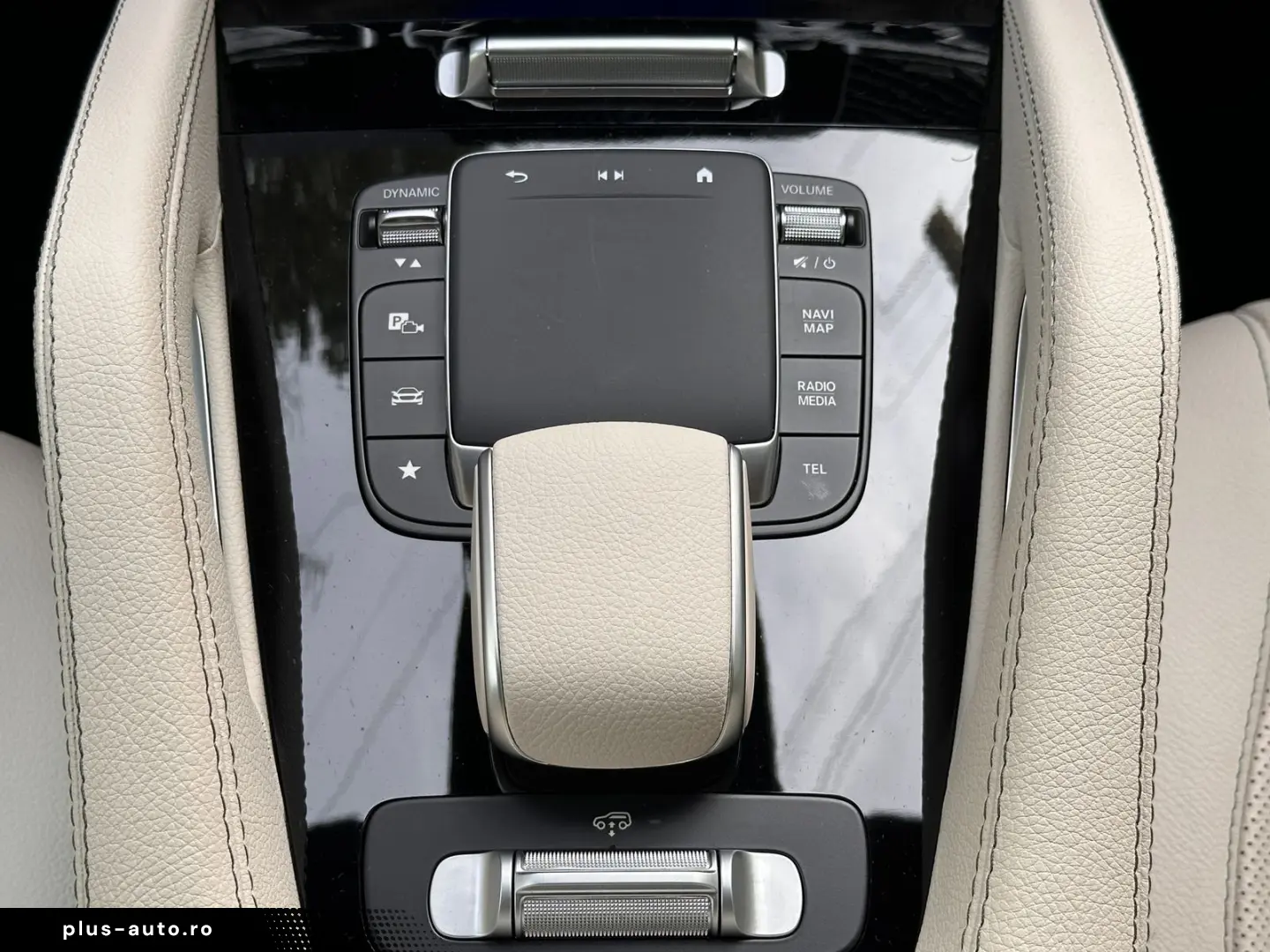 MERCEDES-BENZ GLE 450 D AMG Night designo LED Pano S&hellip;