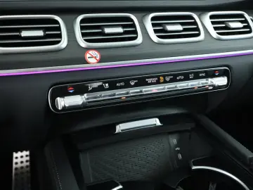 MERCEDES-BENZ GLE 300 d 4M  Pano Night W-Paket Keyless AHK