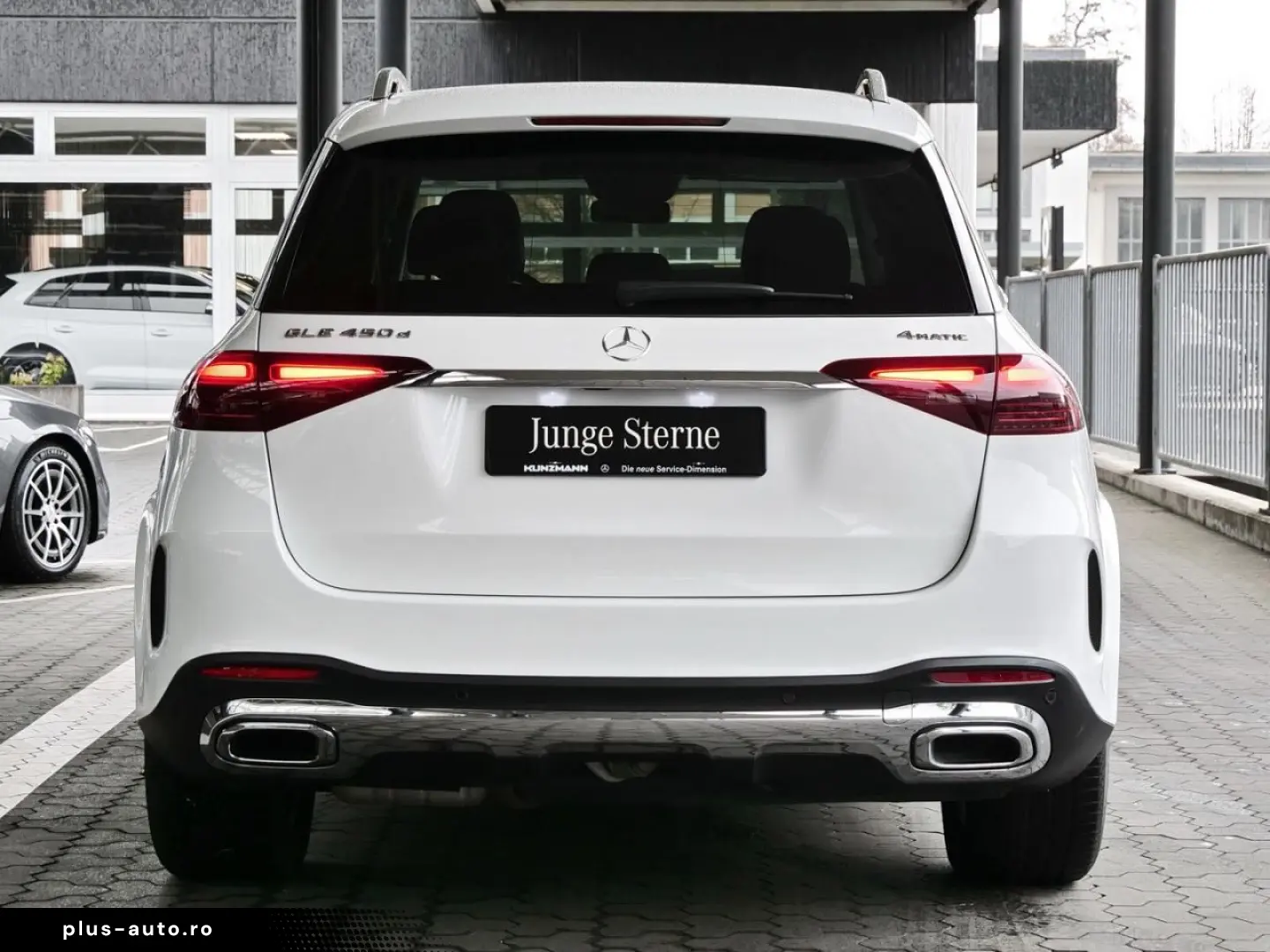 MERCEDES-BENZ GLE 450 d 4M AMG Panorama Burmester Na&hellip;
