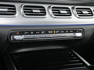 MERCEDES-BENZ GLE 450 d 4M AMG Panorama Burmester Na&hellip;