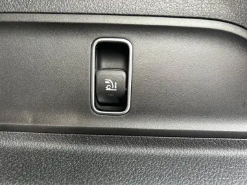 MERCEDES-BENZ GLE 300 d 4M AMG Airmatic PANO HeadUp &hellip;