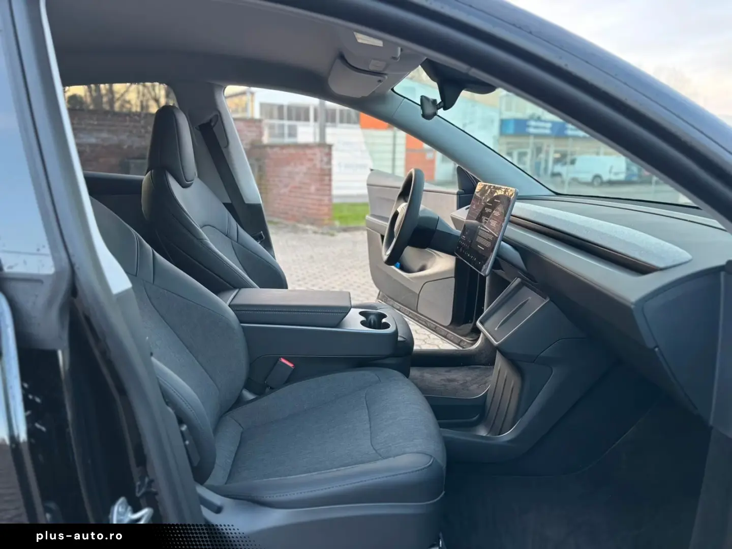 Tesla Model Y Standard RWD