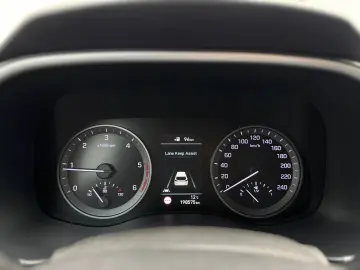 Hyundai Tucson 1.6 CRDi Premium 2WD