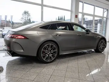 MERCEDES-BENZ AMG GT 63 4M  Perf-AGA Pano 360 AHK Memo Magno