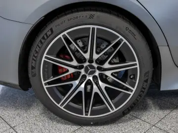 MERCEDES-BENZ AMG GT 63 4M  Perf-AGA Pano 360 AHK Memo Magno