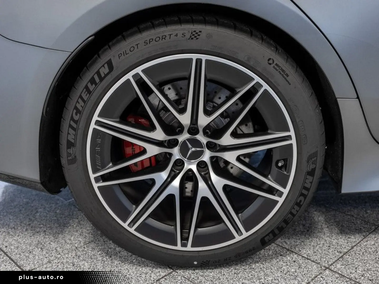 MERCEDES-BENZ AMG GT 63 4M  Perf-AGA Pano 360 AHK Memo Magno