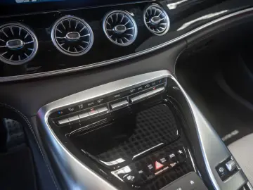 MERCEDES-BENZ AMG GT 63 4M  Perf-AGA Pano 360 AHK Memo Magno