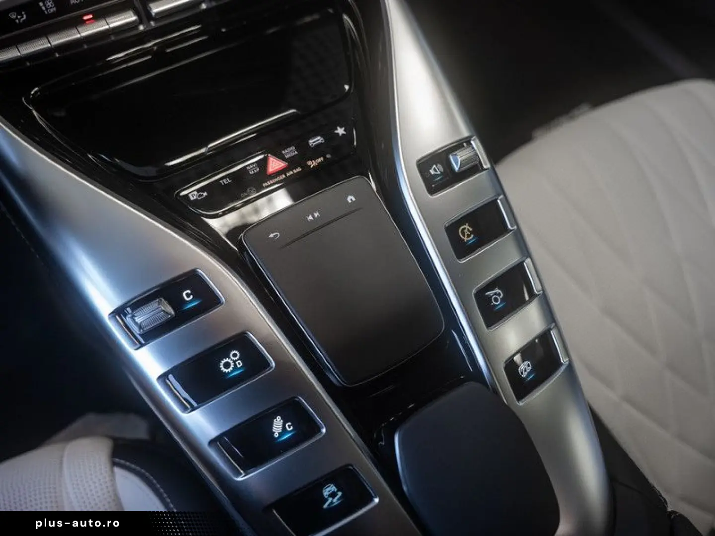 MERCEDES-BENZ AMG GT 63 4M  Perf-AGA Pano 360 AHK Memo Magno