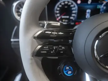 MERCEDES-BENZ AMG GT 63 4M  Perf-AGA Pano 360 AHK Memo Magno