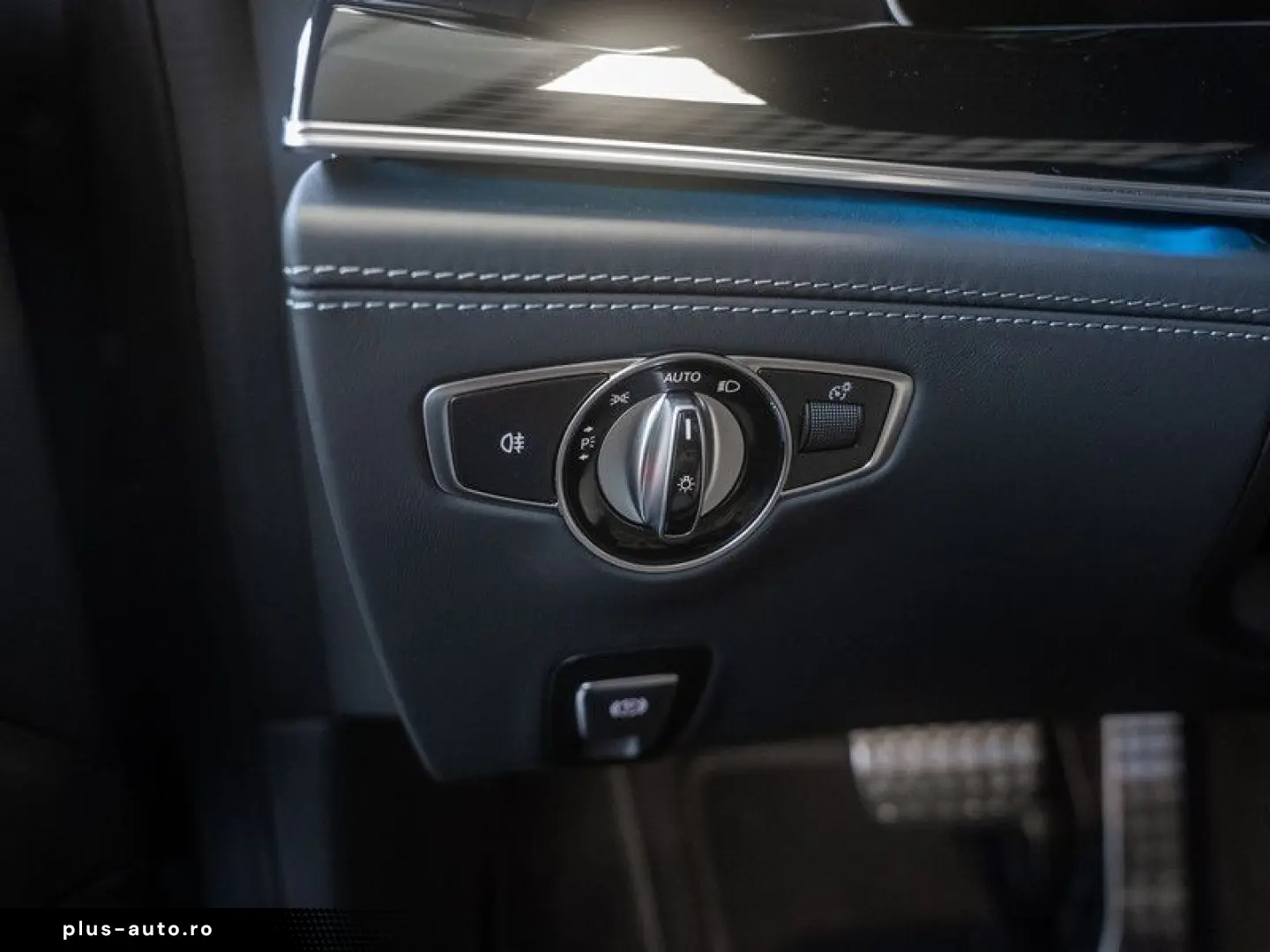 MERCEDES-BENZ AMG GT 63 4M  Perf-AGA Pano 360 AHK Memo Magno