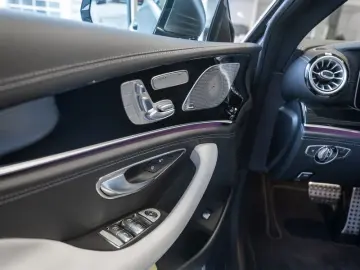 MERCEDES-BENZ AMG GT 63 4M  Perf-AGA Pano 360 AHK Memo Magno