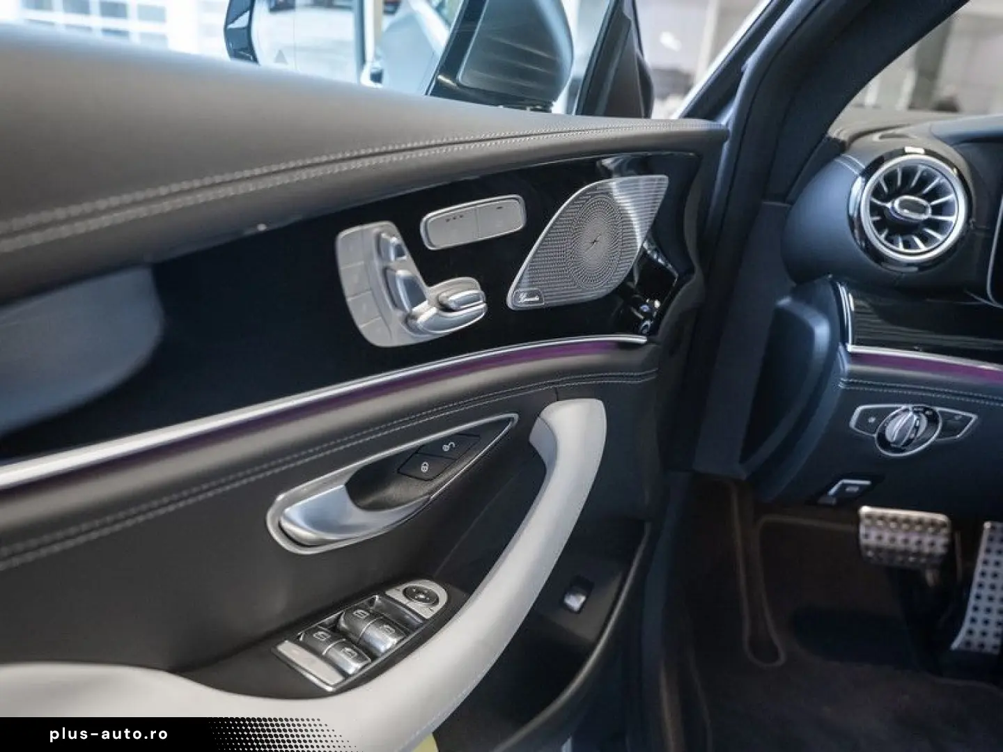 MERCEDES-BENZ AMG GT 63 4M  Perf-AGA Pano 360 AHK Memo Magno