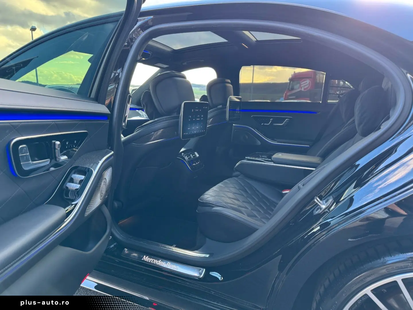 MERCEDES-BENZ S 580 4M L VOLL AMG Chauffeur STH 3D Pano