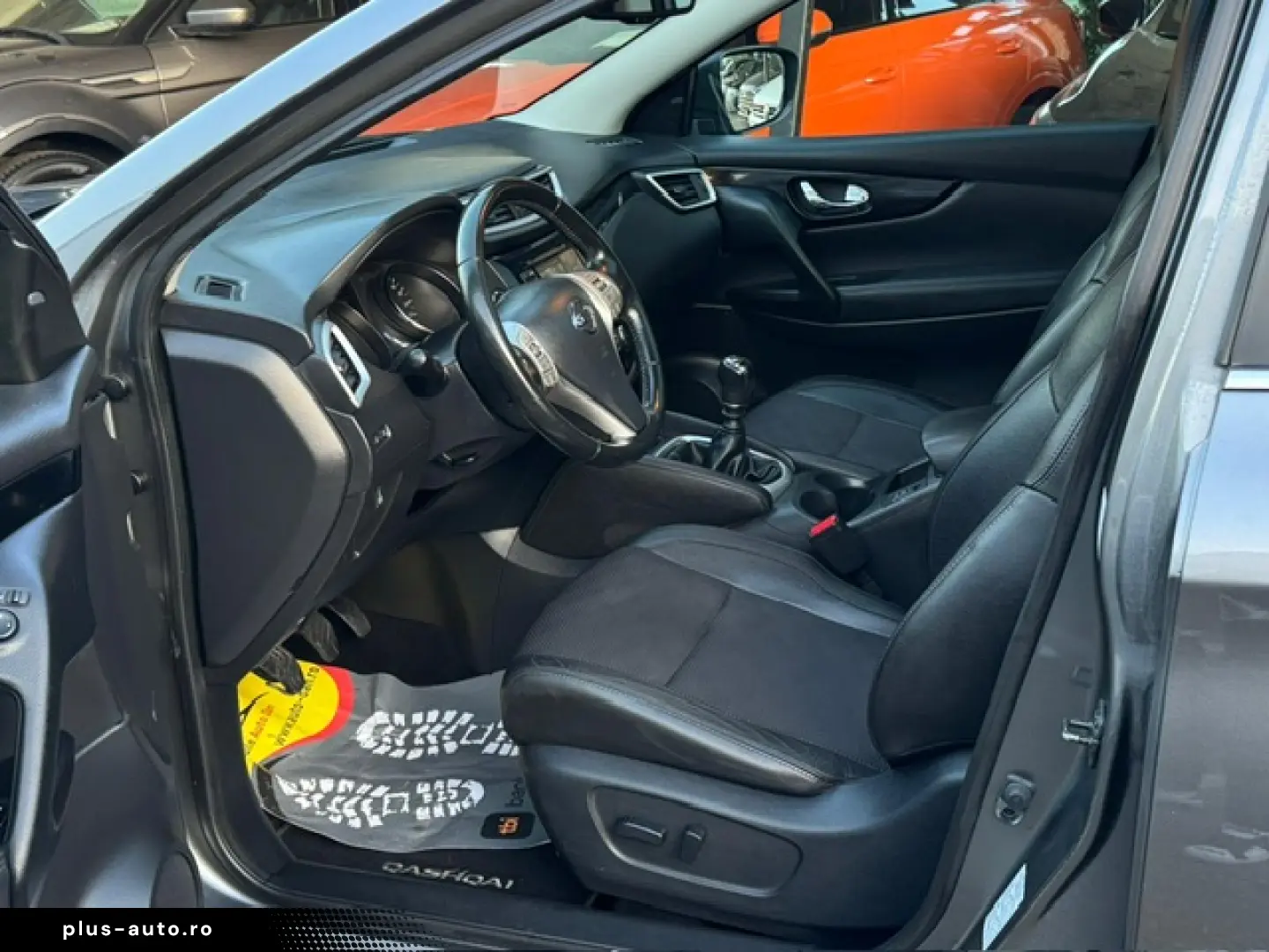 Nissan Qashqai Diesel 1.6 2014 Manuala