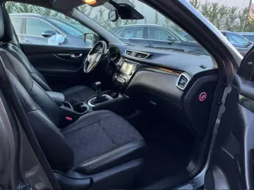 Nissan Qashqai Diesel 1.6 2014 Manuala