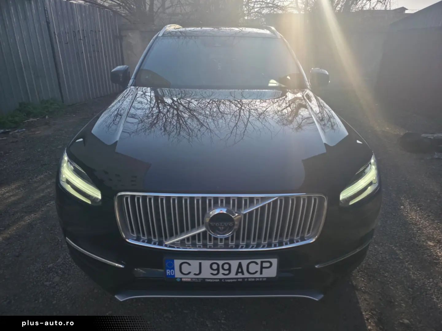 VOLVO XC90_T8