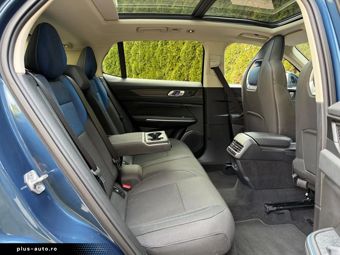 LYNC AND CO 01 1.5 T Aut PHEV PANO LED ACC MEMO 360