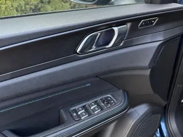 LYNC AND CO 01 1.5 T Aut PHEV PANO LED ACC MEMO 360