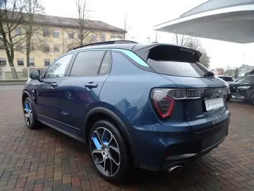 LYNC AND CO 01 eHybrid  Pano ACC LED Navi