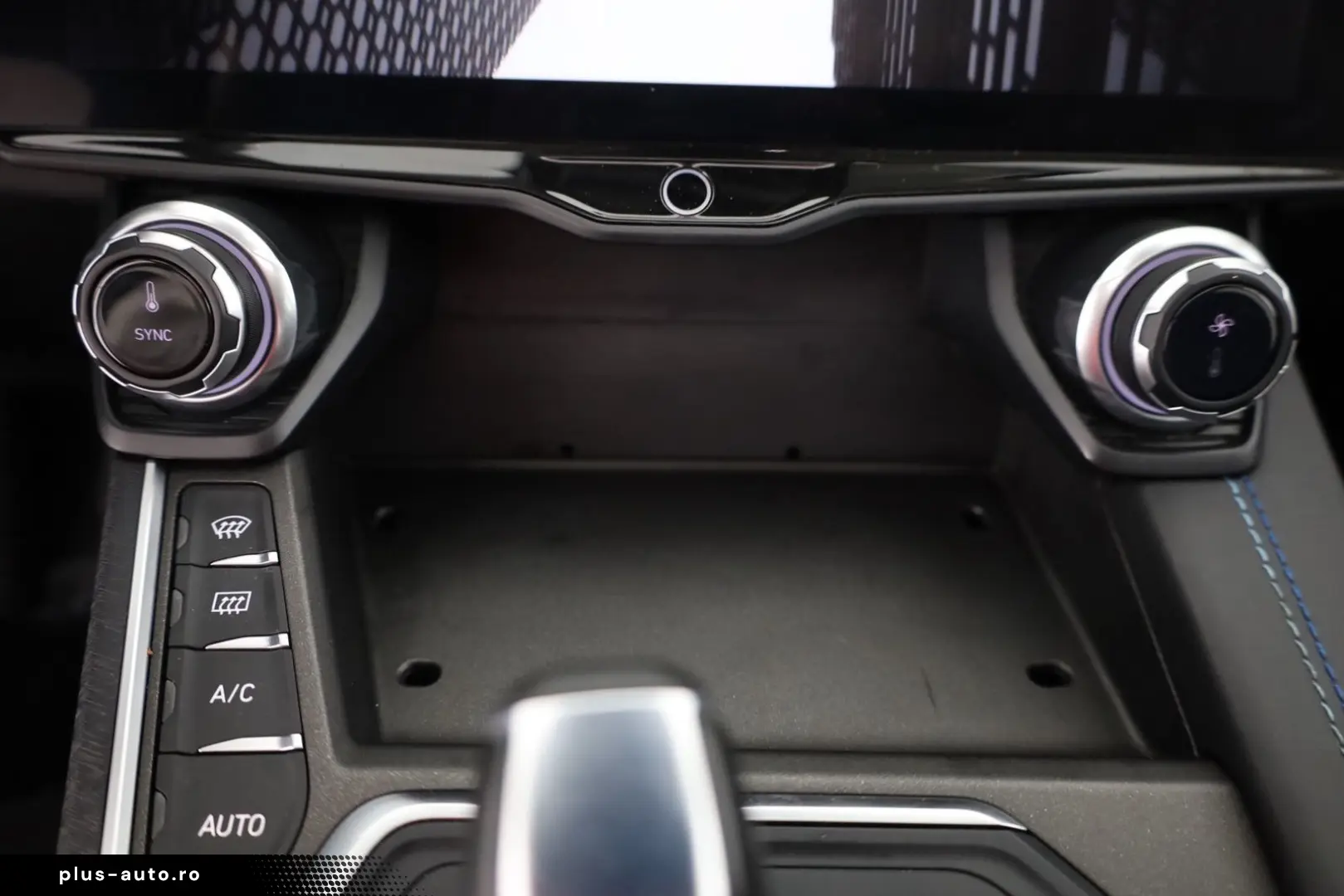 LYNC AND CO 01 1.5 PHEV Aut. LED ACC 360  Pano