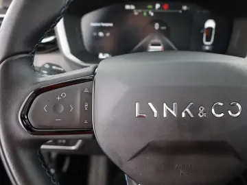 LYNC AND CO 01 1.5 PHEV Aut. LED ACC 360  Pano