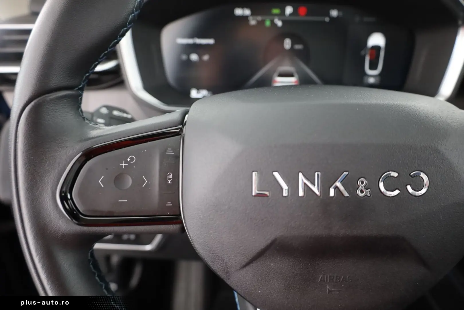 LYNC AND CO 01 1.5 PHEV Aut. LED ACC 360  Pano