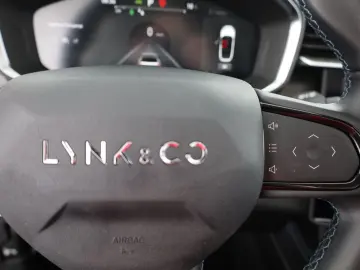 LYNC AND CO 01 1.5 PHEV Aut. LED ACC 360  Pano