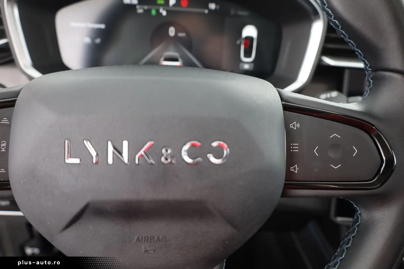 LYNC AND CO 01 1.5 PHEV Aut. LED ACC 360  Pano