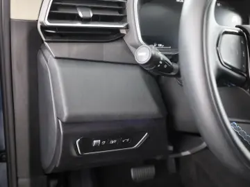 LYNC AND CO 01 1.5 PHEV Aut. LED ACC 360  Pano