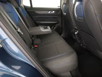 LYNC AND CO 01 1.5 PHEV Aut. LED ACC 360  Pano