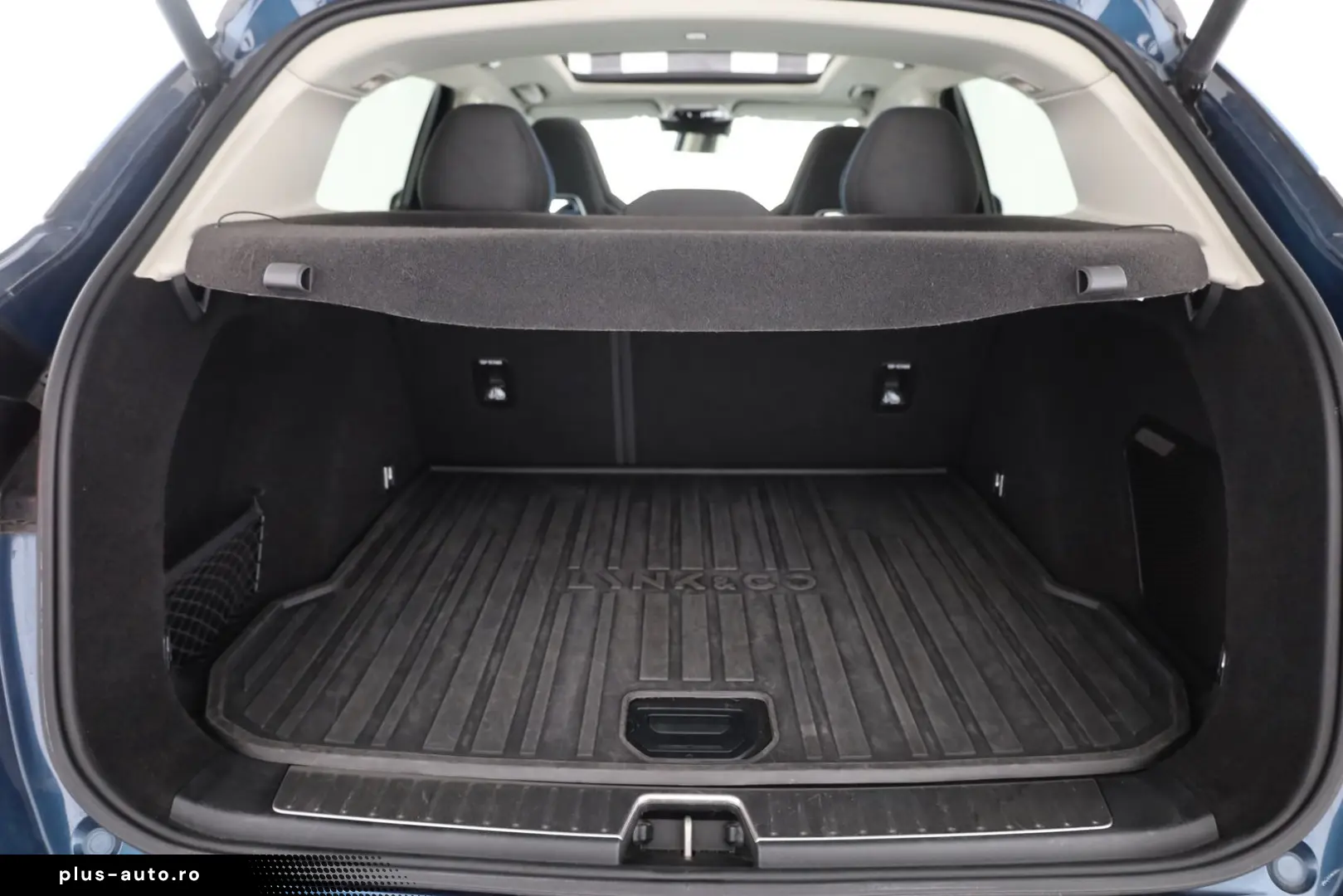 LYNC AND CO 01 1.5 PHEV Aut. LED ACC 360  Pano