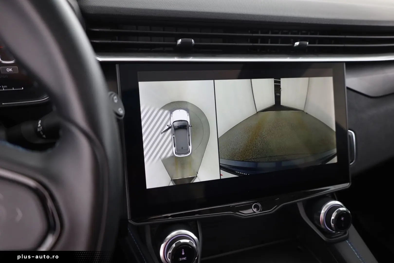 LYNC AND CO 01 1.5 PHEV Aut. LED ACC 360  Pano