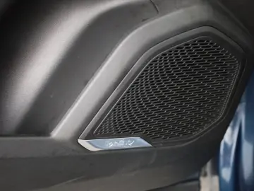 LYNC AND CO 01 1.5 PHEV Aut. LED ACC 360  Pano