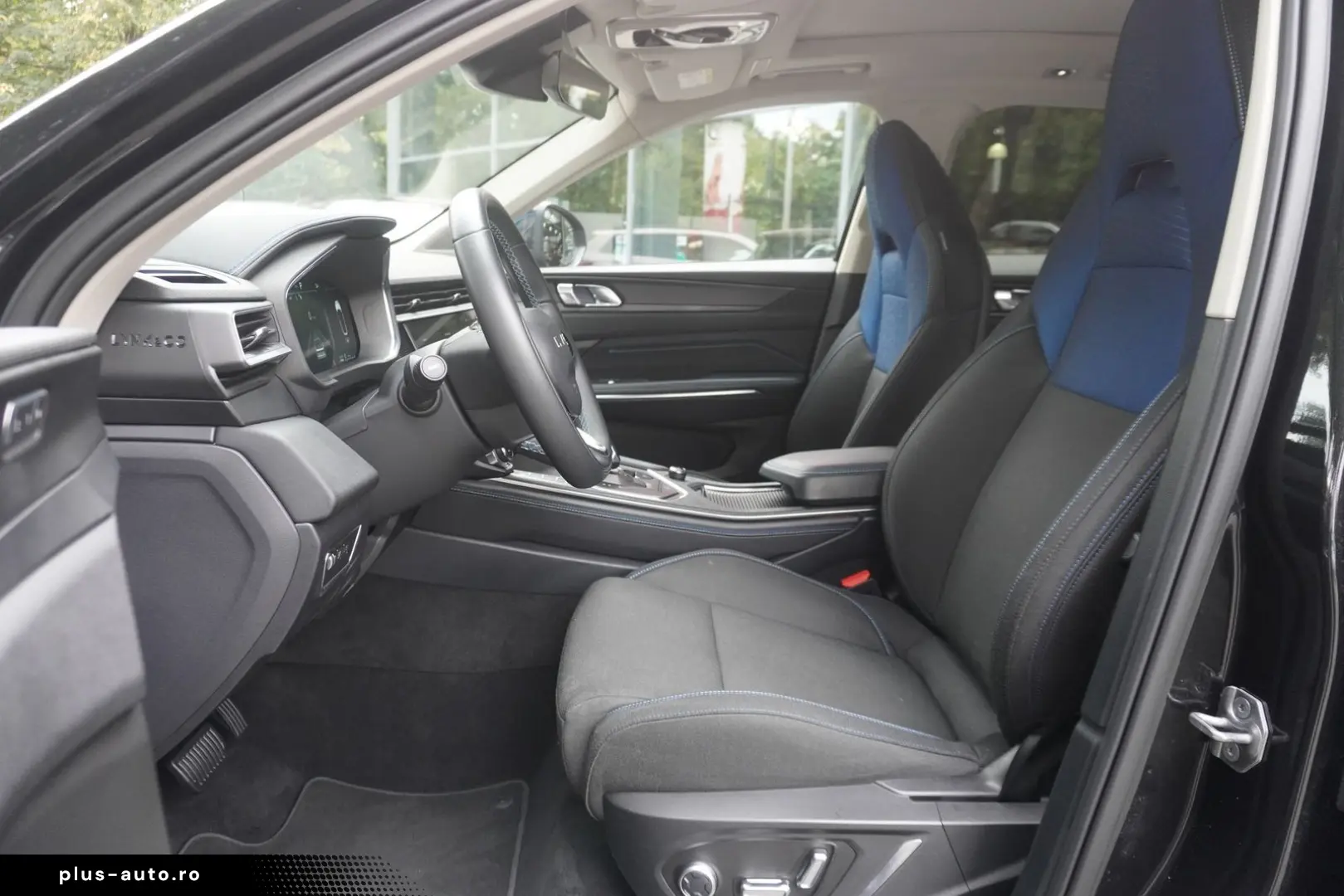 LYNC AND CO 01 1.5 PHEV Aut. LED ACC 360  Pano