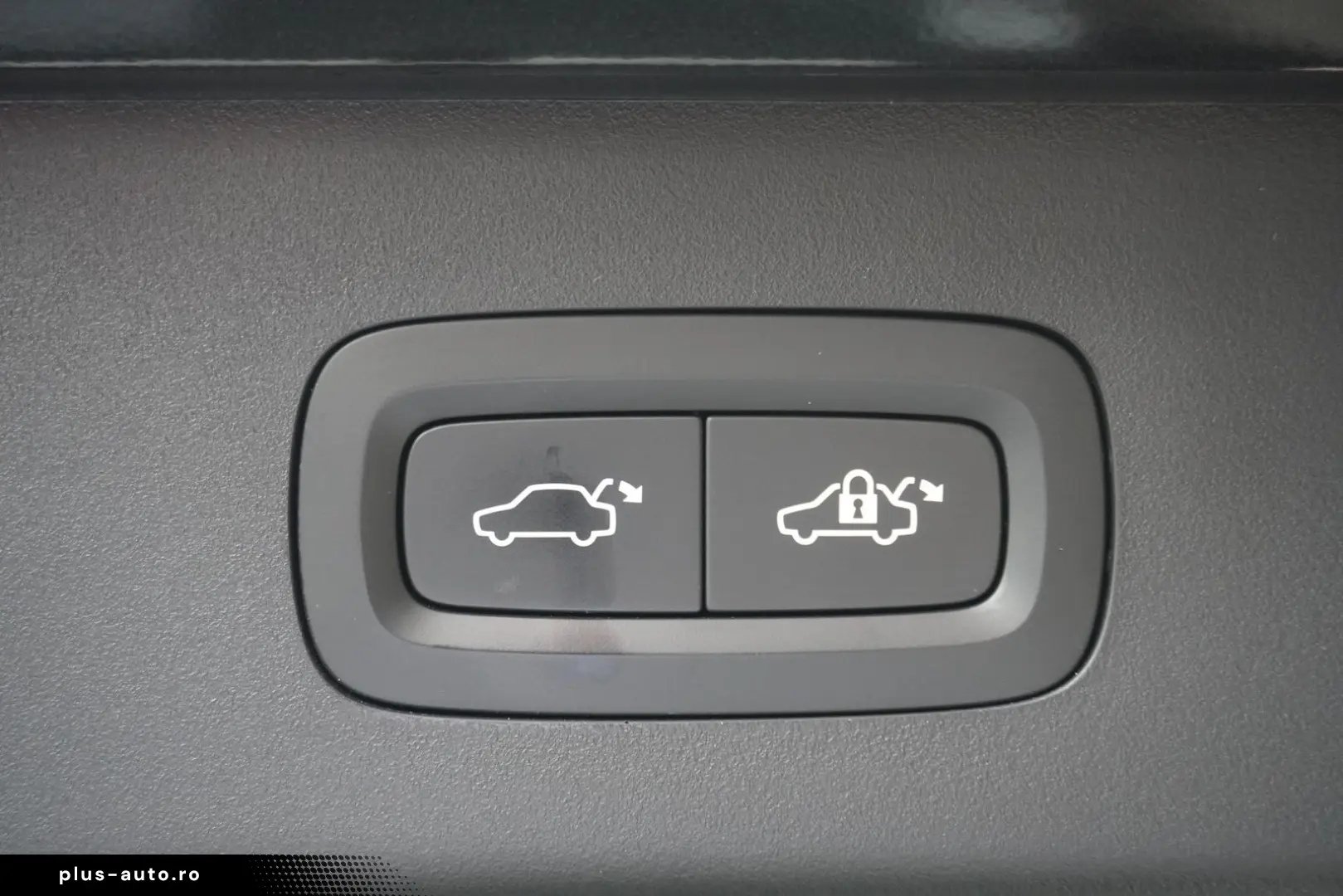 LYNC AND CO 01 1.5 PHEV Aut. LED ACC 360  Pano