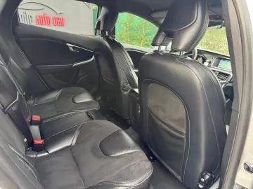 Volvo V40 Diesel 2.0 2017 Manuala