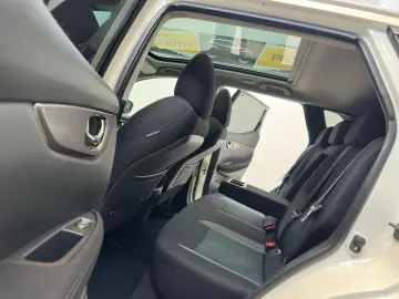 Nissan Qashqai Diesel 1.6 2018 Manuala