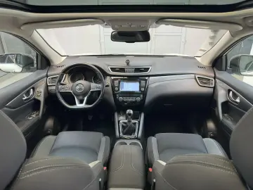 Nissan Qashqai Diesel 1.6 2018 Manuala