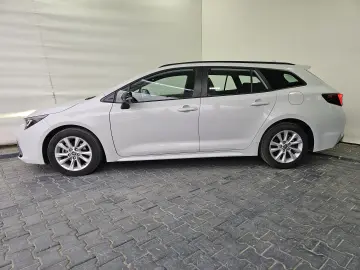 Toyota Corolla 1 8 Hybrid Touring Sports Active Drive