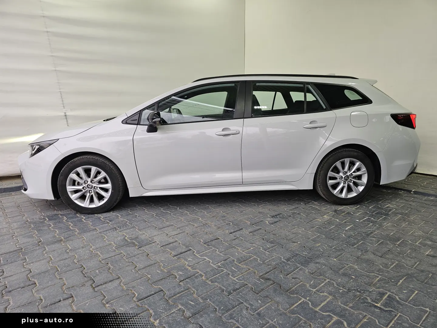 Toyota Corolla 1 8 Hybrid Touring Sports Active Drive